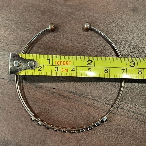 Silver Tone Double Band Bracelet with Onyx Coloured Gems - Picture 7 of 7